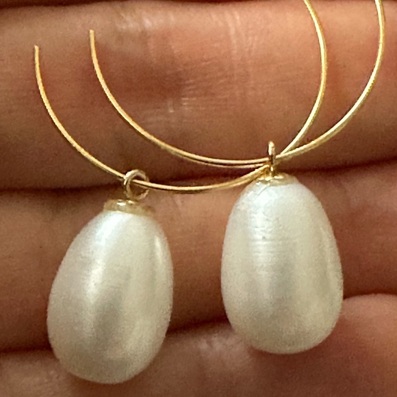10.1mm Wide White Cultured Pearls Hoop Earrings - 14K Yellow Gold Filled - Picture 6 of 8